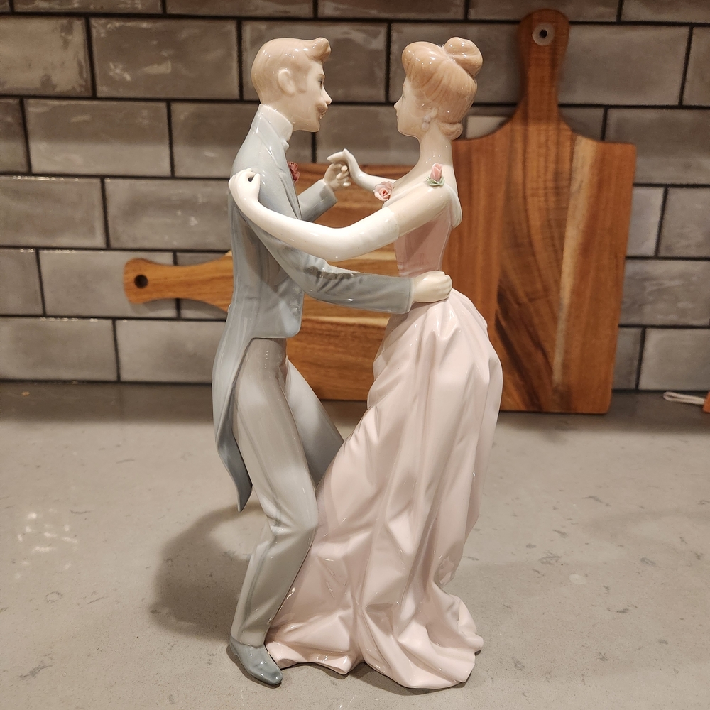 Lladró porcelain figurine